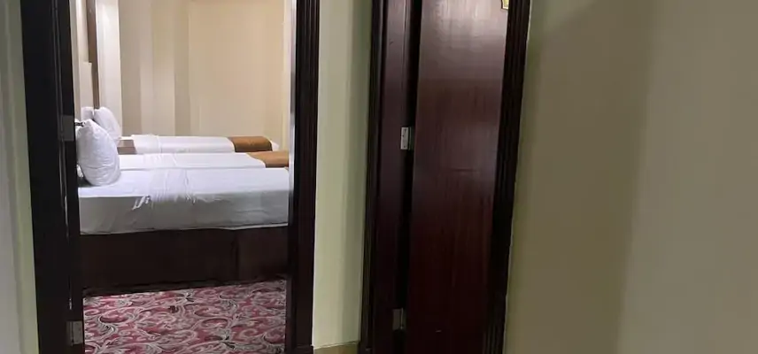 Sky View Hotel Madinah. image
